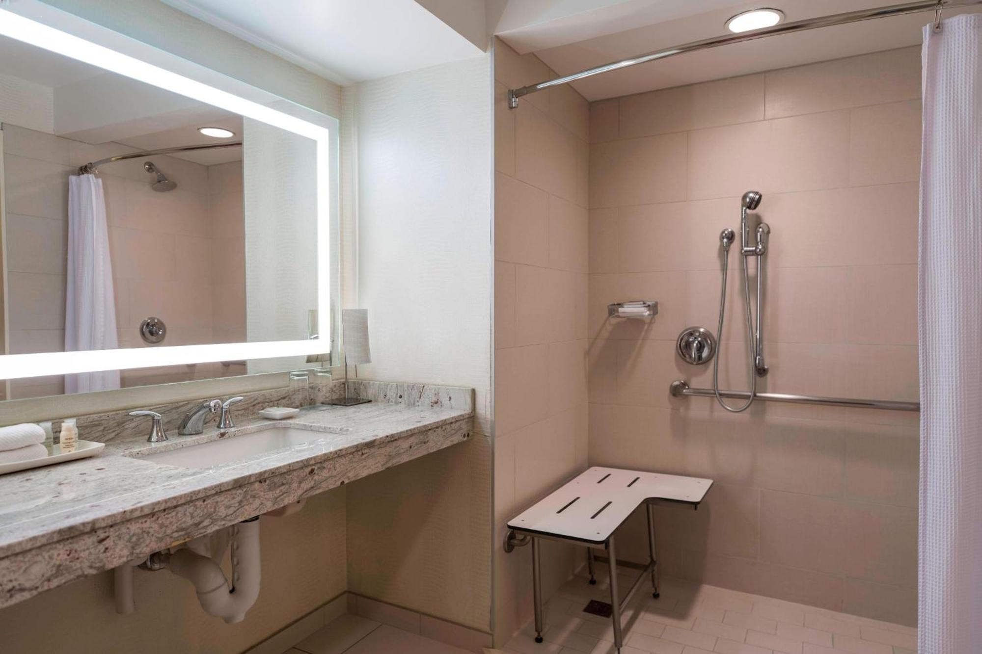 Renaissance Baton Rouge Hotel Ngoại thất bức ảnh